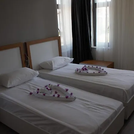 Otel Akalia & 4*