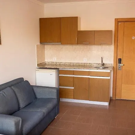 Otel Akalia & 4*